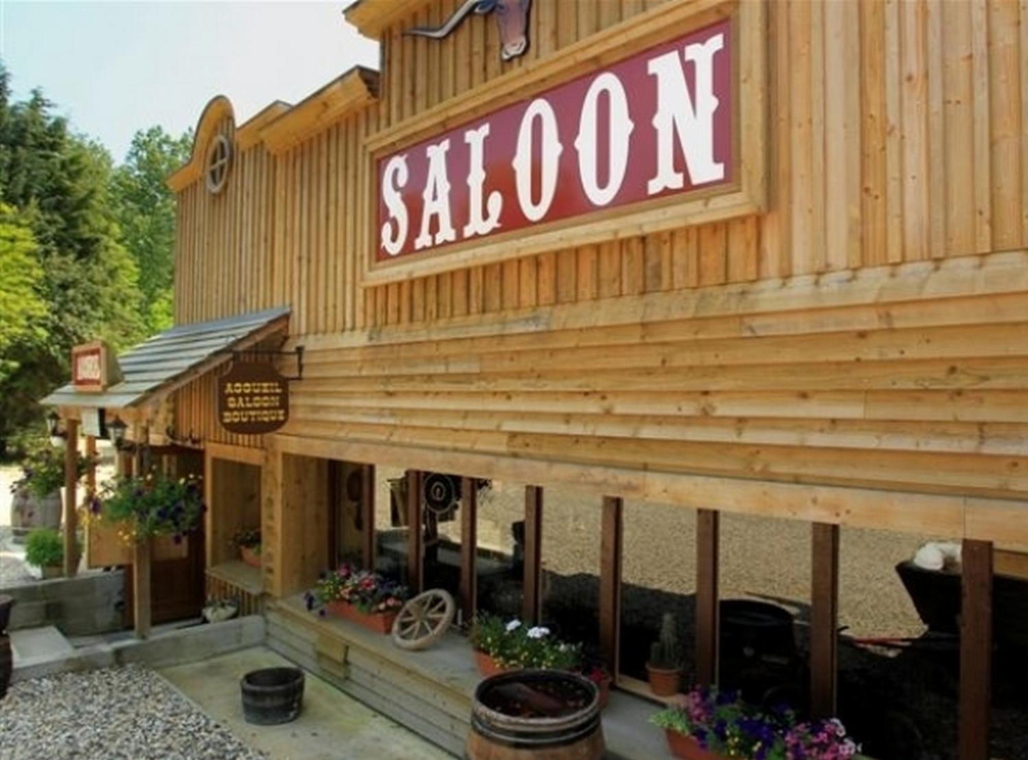 Etangs Du Moulin Hotel Suzy Екстериор снимка