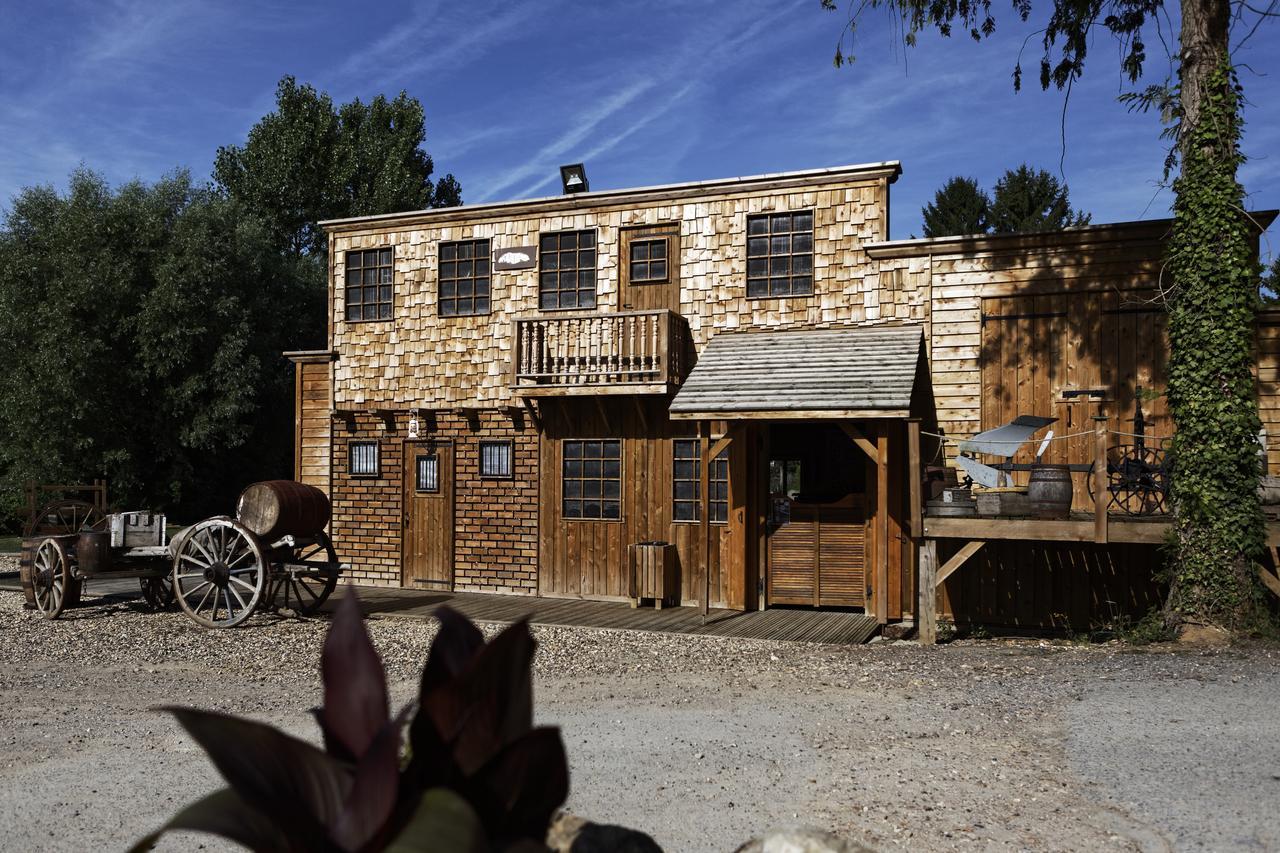 Etangs Du Moulin Hotel Suzy Екстериор снимка